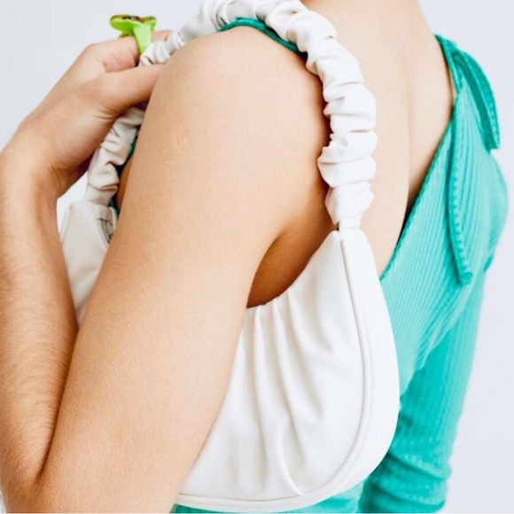 SHOULDER BAG Cream Vegan Leather - Picture 5 of 5